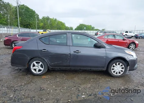 2015 Nissan Versa 1.6 S+ z USA, uszkodzony, nr VIN 3N1CN7AP0FL912676